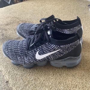 Nike women’s vapor max